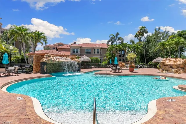 $785,000 | 575 El Camino Real, Unit 6102, Naples, FL 34119