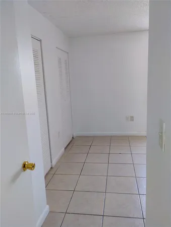 $2,000 | 6045 Northwest 186th Street, Unit 304, Hialeah, FL 33015