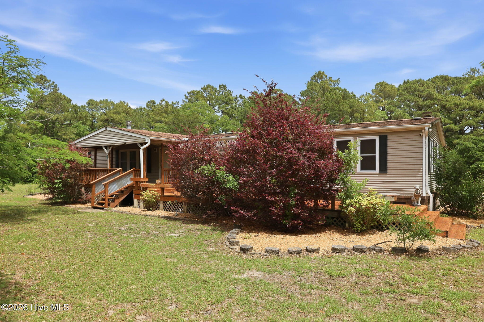 157 Hall Road Newport, NC 28570 - Photo 2 of 46 1-web-or-mls-IMG_7942