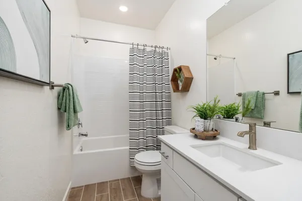 $468,490 | 6823 East Carmen Avenue, Fresno, CA 93727