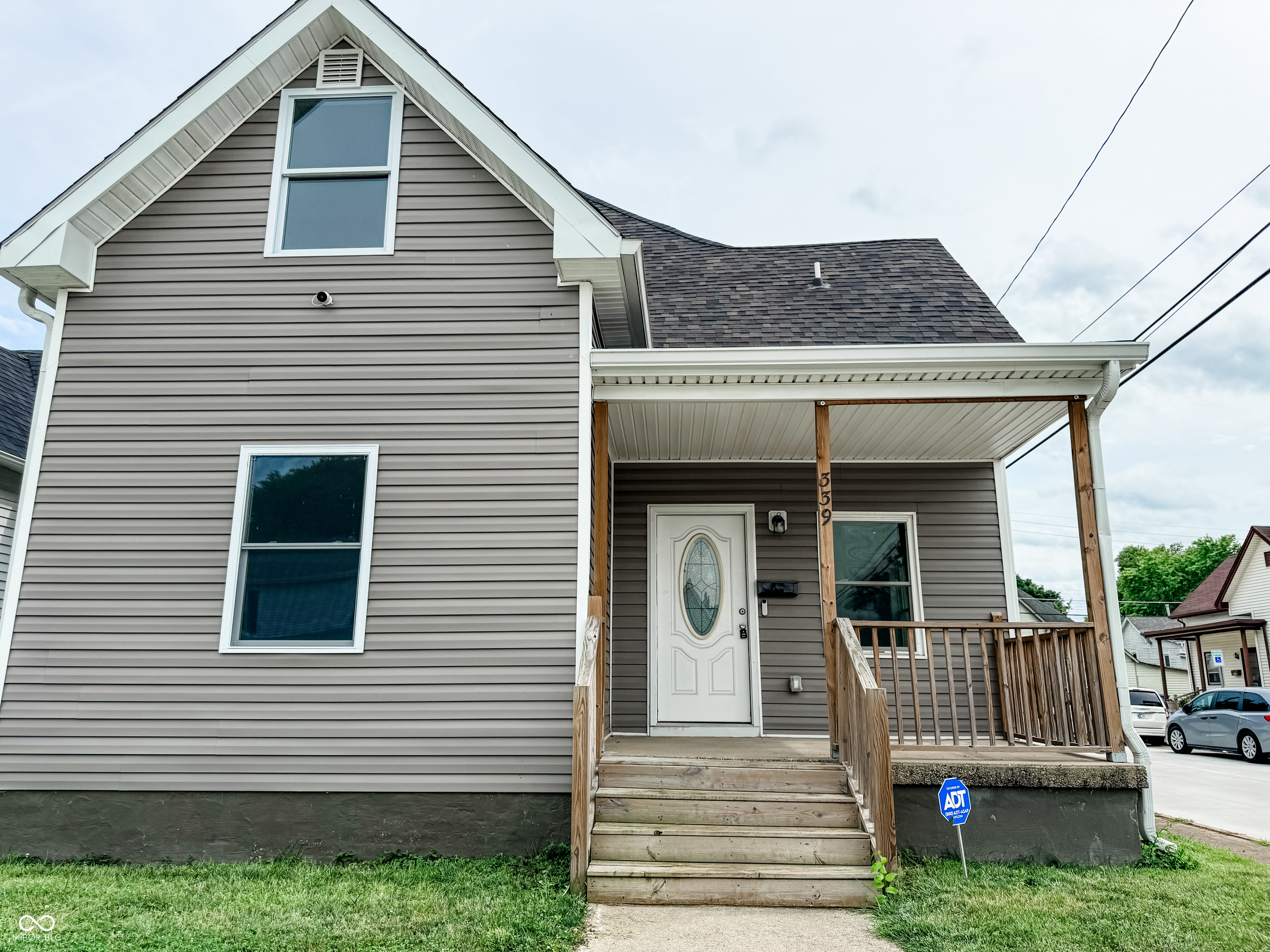 339 West Mechanic St  