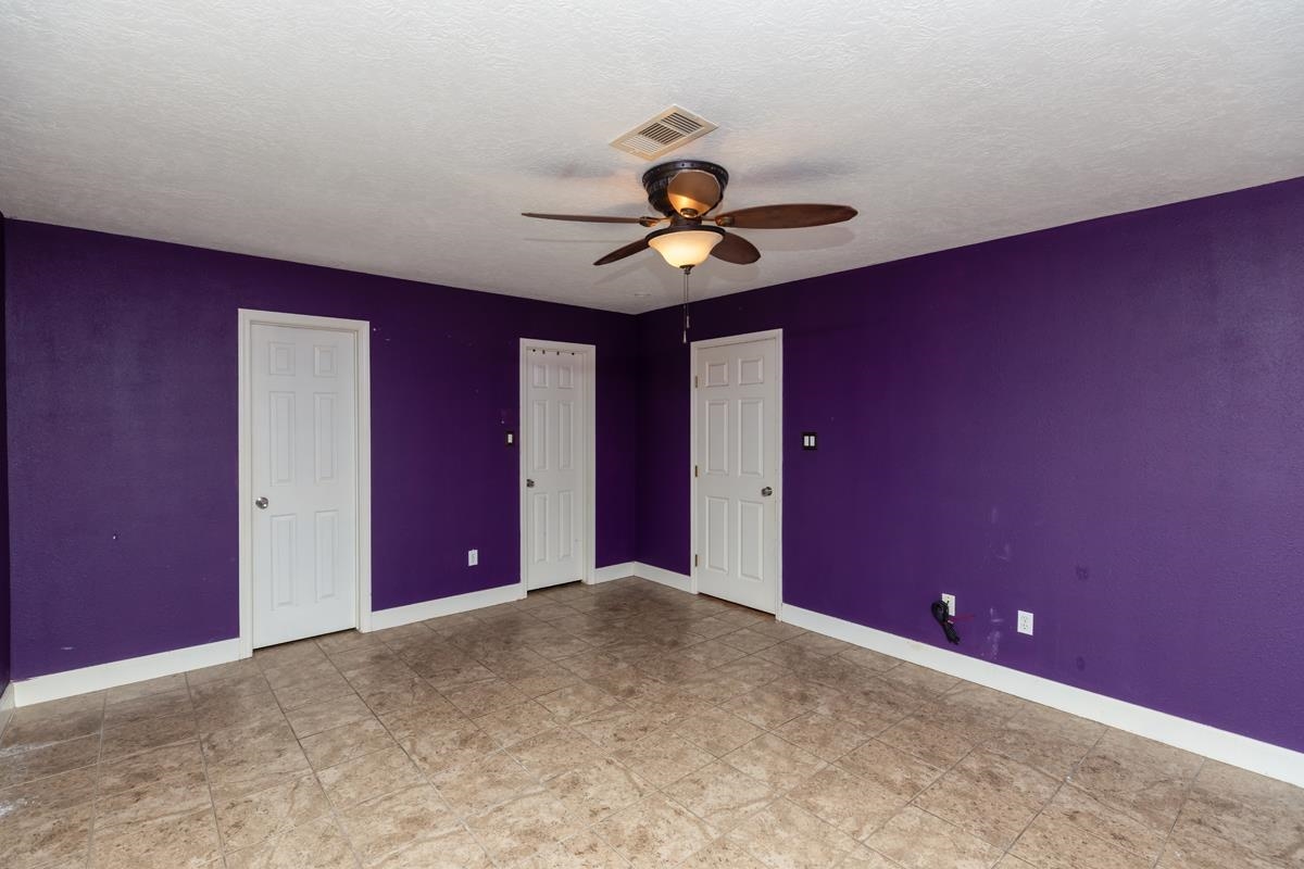 515 Gum Street Bridge City, TX 77611 - Photo 13 of 24