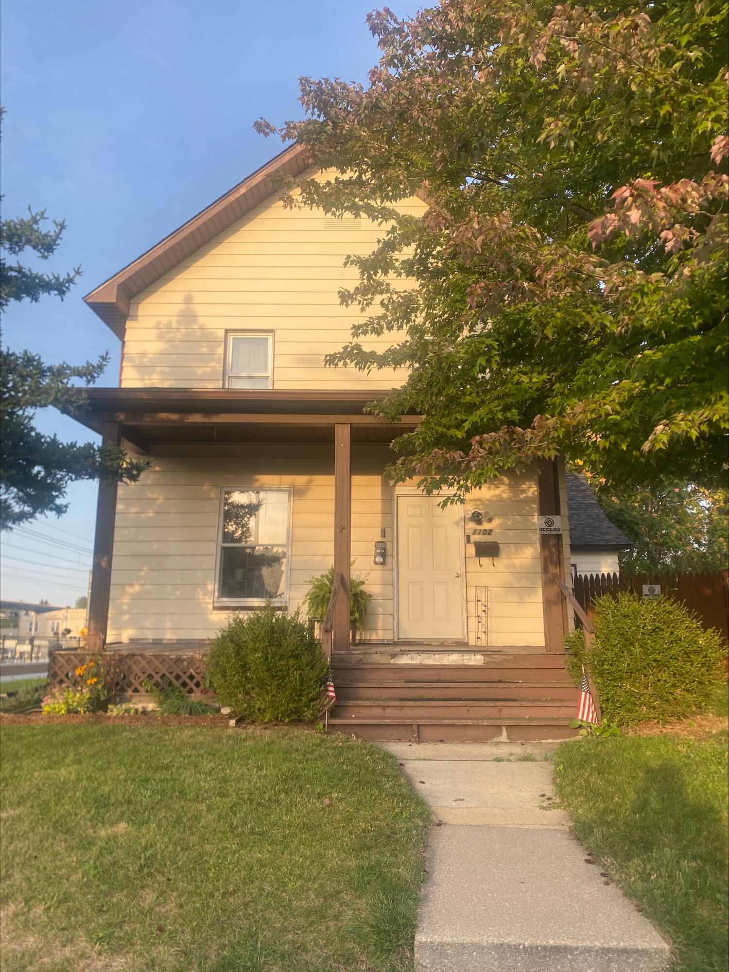 1102 Spring Street Michigan City, IN 46360 - Photo 2 of 9 1500x2000