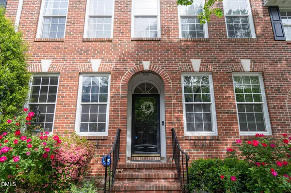 $3,300 | 114 Nolen Lane, Chapel Hill, NC 27516