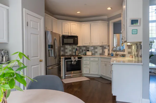 $3,300 | 114 Nolen Lane, Chapel Hill, NC 27516