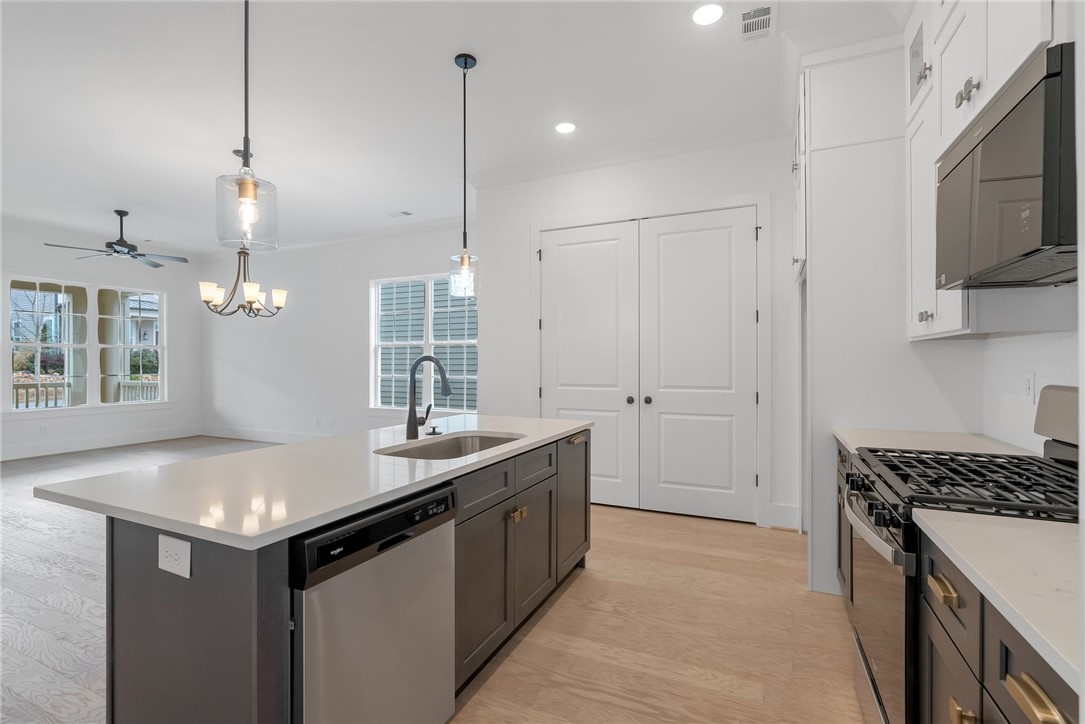 115 Tuttle Street Clemson, SC 29631 - Photo 8 of 32