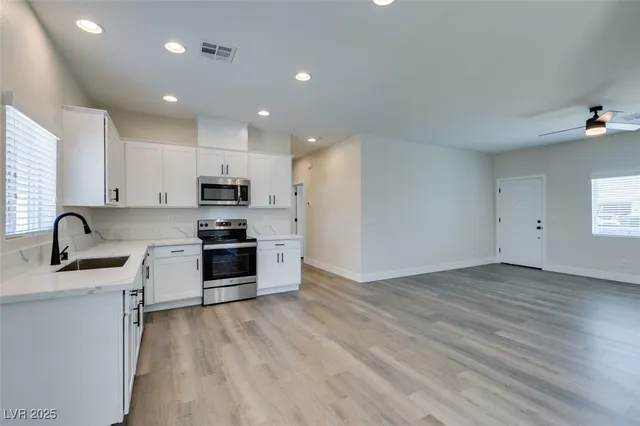 $2,200 | 1912 Carver Avenue, North Las Vegas, NV 89032