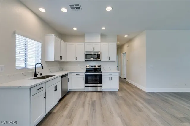 $2,200 | 1912 Carver Avenue, North Las Vegas, NV 89032