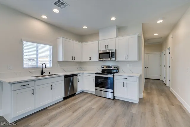 $2,200 | 1912 Carver Avenue, North Las Vegas, NV 89032