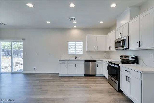 $2,200 | 1912 Carver Avenue, North Las Vegas, NV 89032