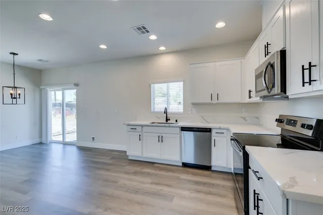 $2,200 | 1912 Carver Avenue, North Las Vegas, NV 89032