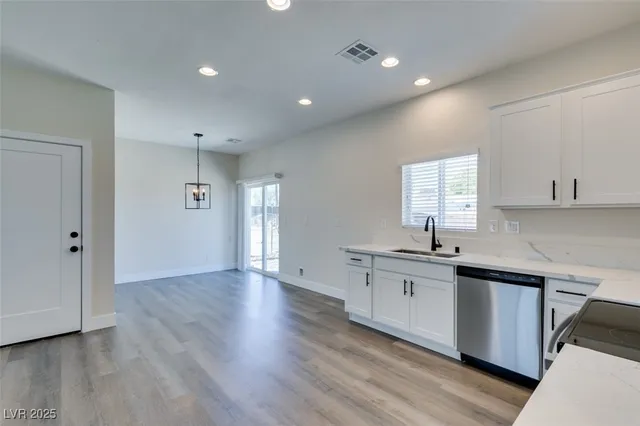 $2,200 | 1912 Carver Avenue, North Las Vegas, NV 89032