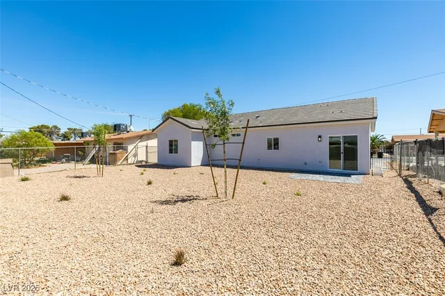$2,200 | 1912 Carver Avenue, North Las Vegas, NV 89032