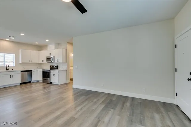 $2,200 | 1912 Carver Avenue, North Las Vegas, NV 89032