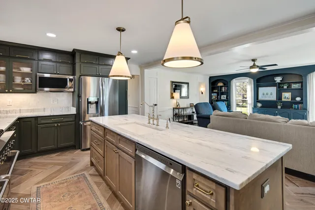 $659,999 | 23 Fairfield Place, Jackson, TN 38305