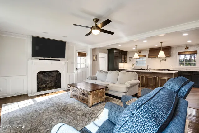 $659,999 | 23 Fairfield Place, Jackson, TN 38305