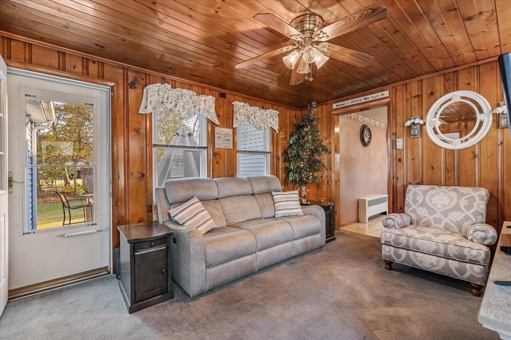 21 Williams Road North Grafton, MA 01536 - Photo 11 of 35 Gallery Image 11