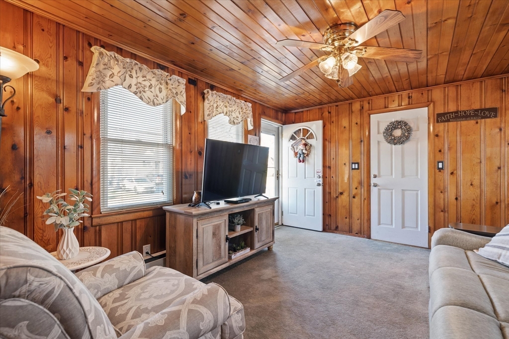 21 Williams Road North Grafton, MA 01536 - Photo 10 of 35 Gallery Image 10