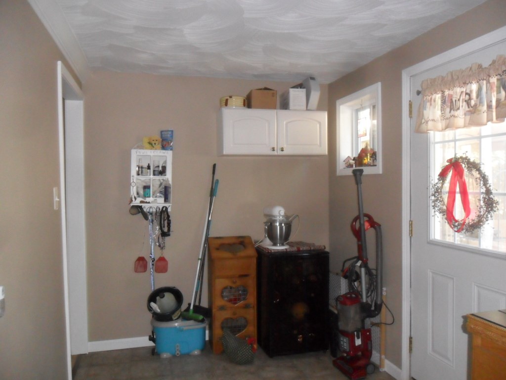 8038 30 3/4 Road Cadillac, MI 49601 - Photo 14 of 25 1819958-13.JPG