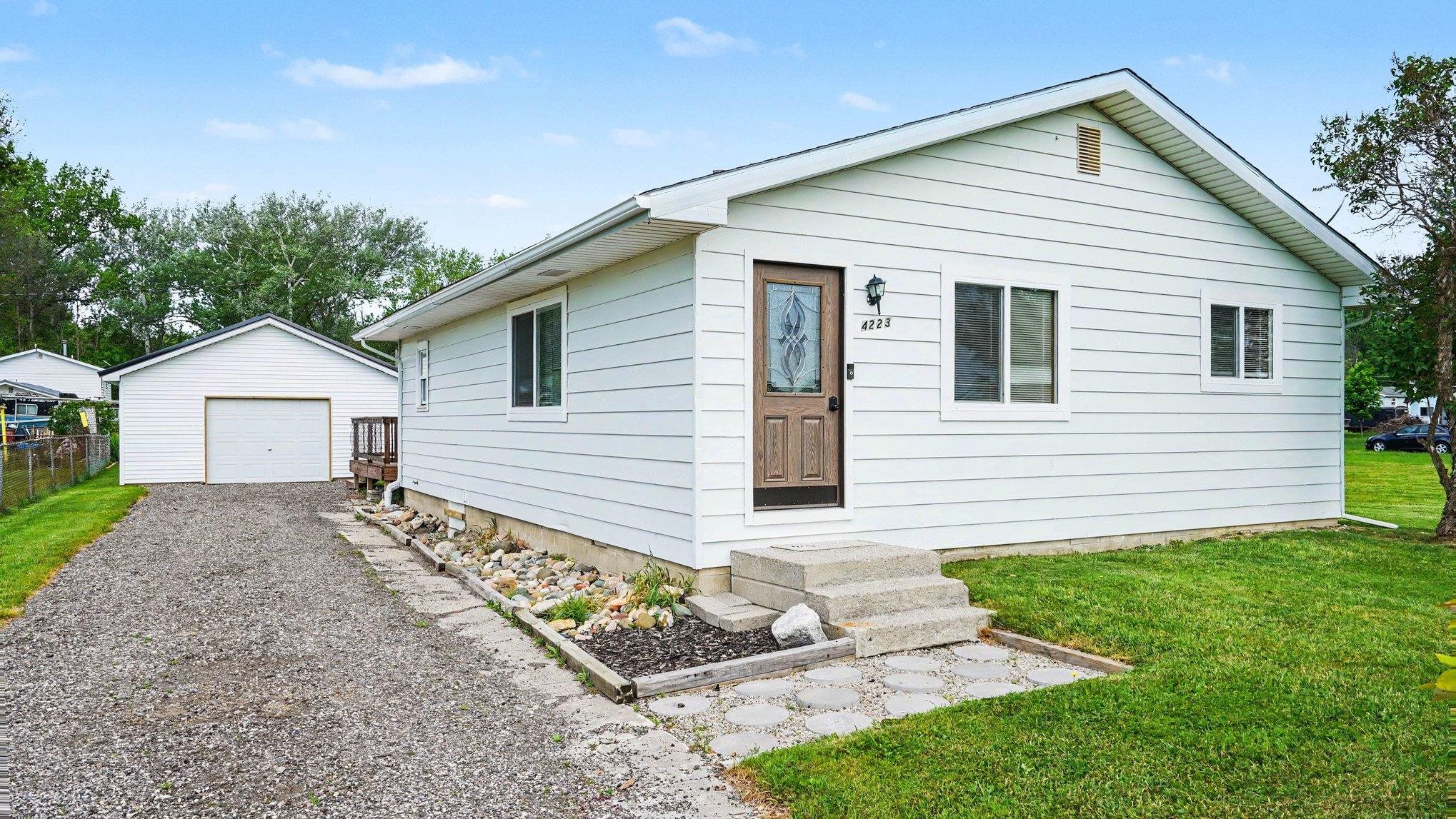 4223 Quanicassee Road Fairgrove, MI 48733 - Photo 1 of 38