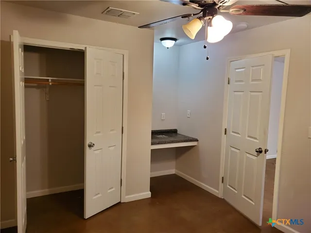 $1,225 | 1037 West Court Street, Unit B, Seguin, TX 78155