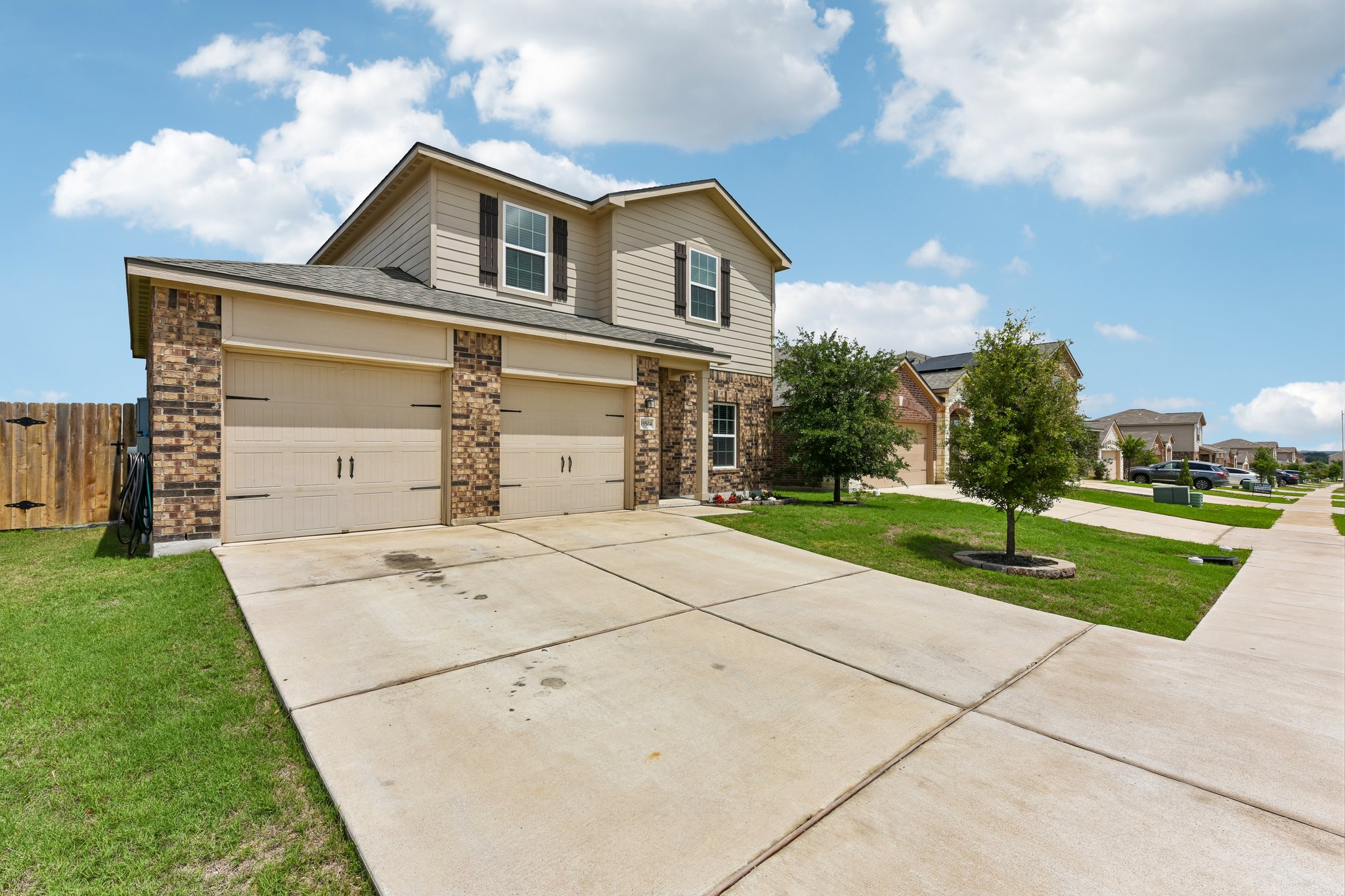 19504 Andrew Jackson Street Manor, TX 78653 - Photo 2 of 36