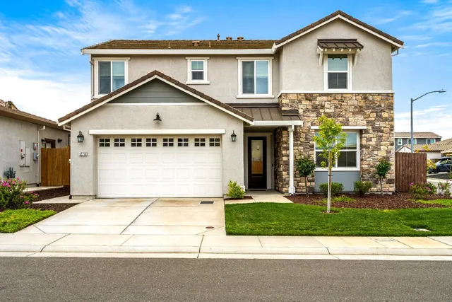 $777,000 | 12716 La Granada Way, Rancho Cordova, CA 95742