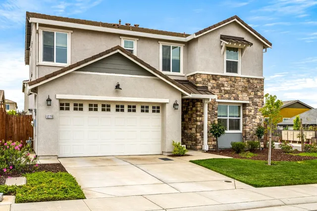 $777,000 | 12716 La Granada Way, Rancho Cordova, CA 95742