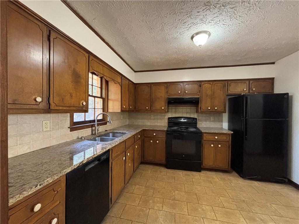 676 Killian Hill Road Southwest Lilburn, GA 30047 - Photo 7 of 30 Gallery Image 7