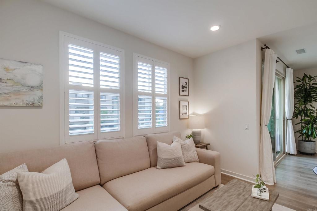 317 Brookside Way Santee, CA 92071 - Photo 15 of 51