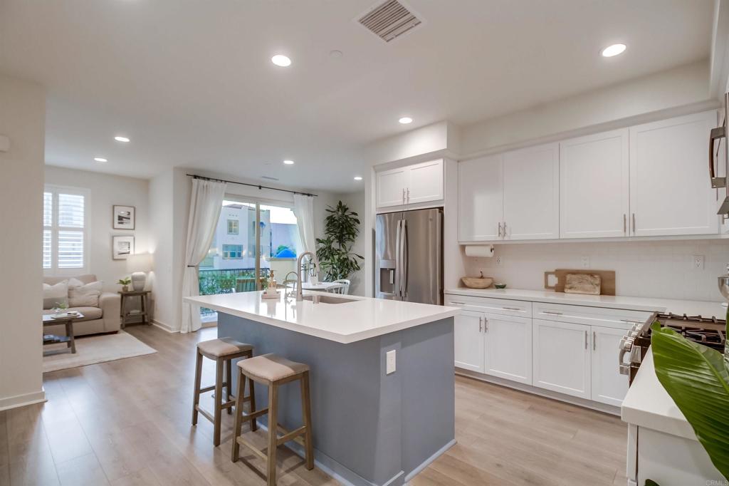 317 Brookside Way Santee, CA 92071 - Photo 3 of 51