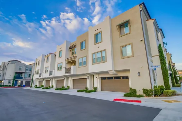$699,995 | 317 Brookside Way, Santee, CA 92071