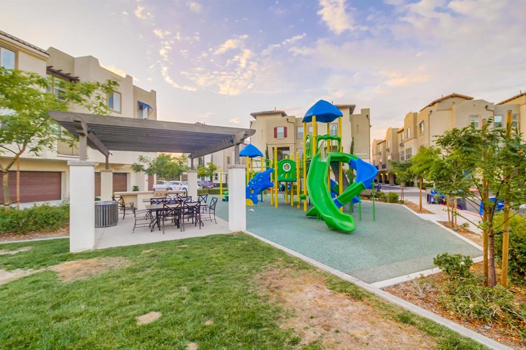 317 Brookside Way Santee, CA 92071 - Photo 47 of 51