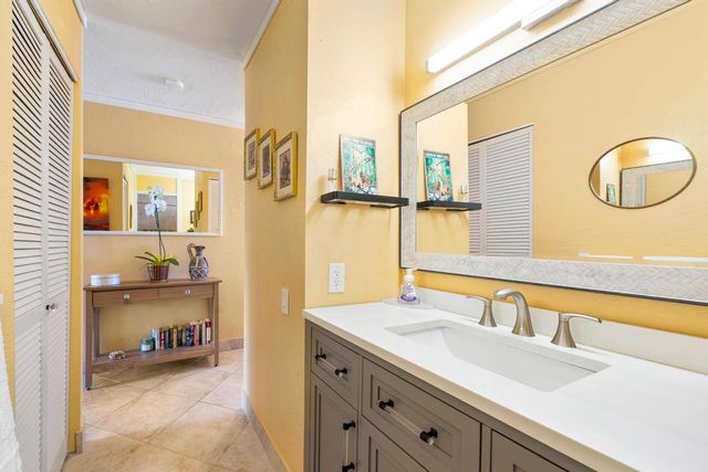 $724,000 | 76-6246 Alii Drive, Unit 324, Kailua-Kona, HI 96740