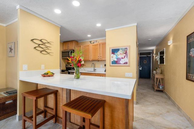 $724,000 | 76-6246 Alii Drive, Unit 324, Kailua-Kona, HI 96740