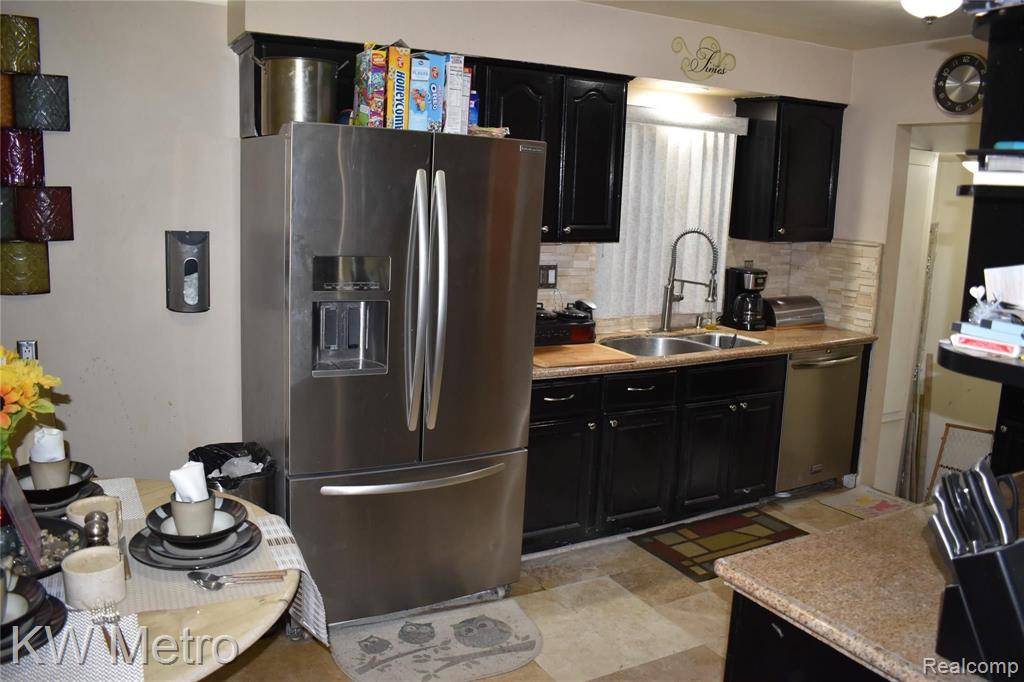 16060 Sumner Redford, MI 48239 - Photo 14 of 33