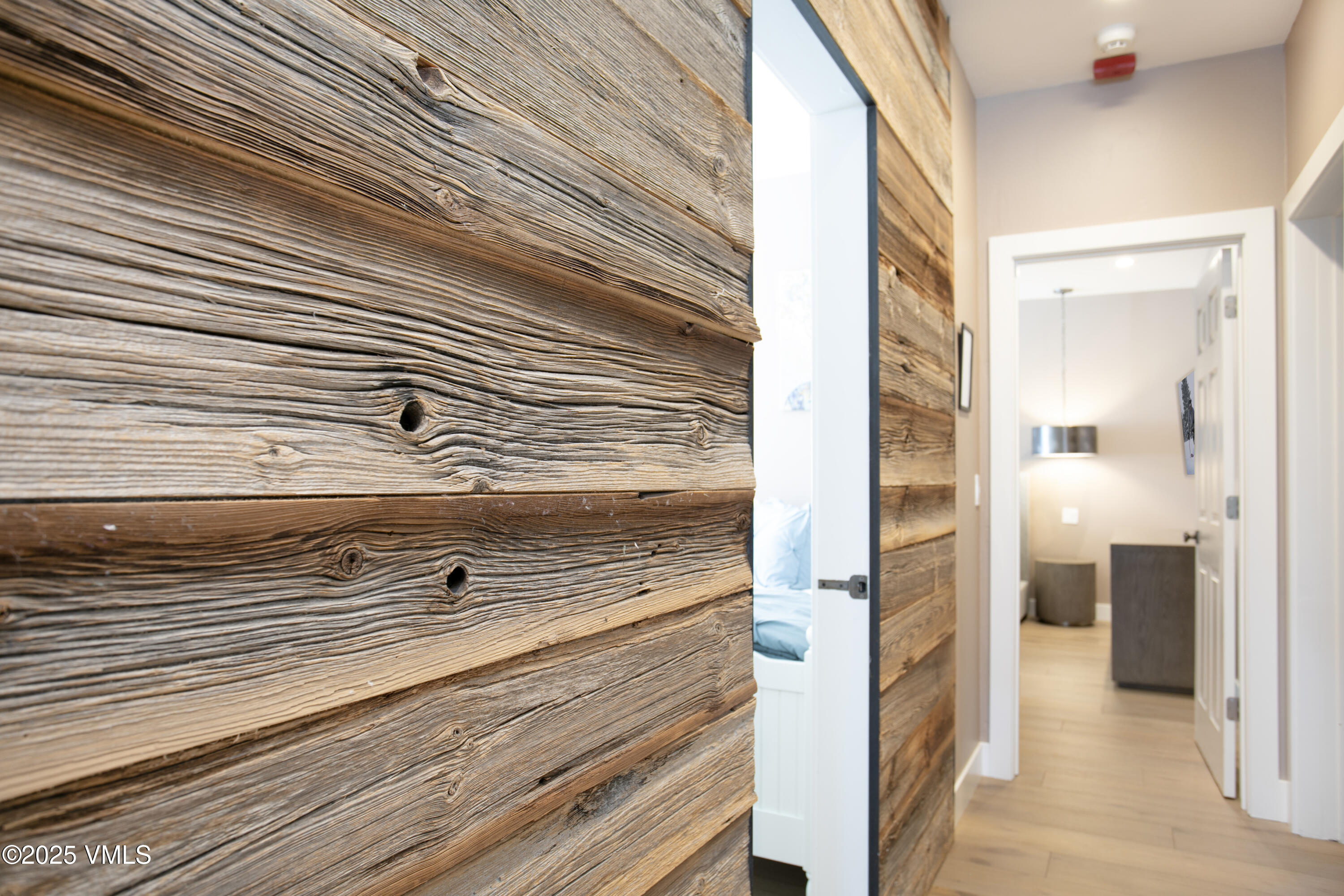 605 North Frontage Road West, Unit 14A Vail, CO 81657 - Photo 13 of 34 Sunvaiil 14A-027