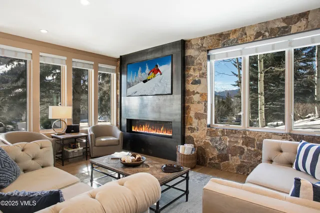 $1,695,000 | 605 North Frontage Road West, Unit 14A, Vail, CO 81657