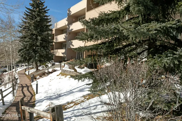 $1,695,000 | 605 North Frontage Road West, Unit 14A, Vail, CO 81657