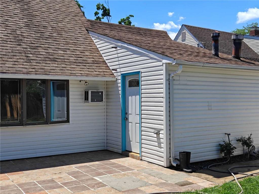 82 Lantern Road Hicksville, NY 11801 - Photo 21 of 28