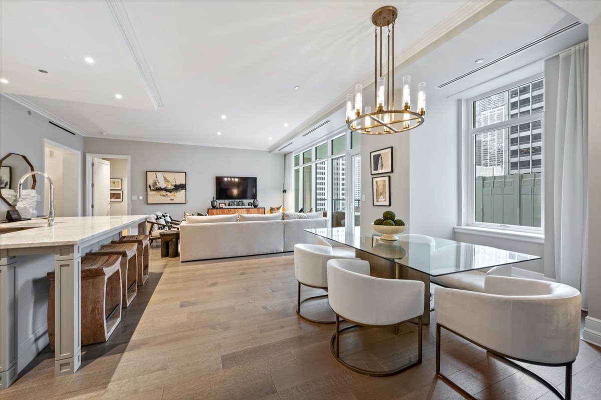 435 North Michigan Avenue, Unit 814 Chicago, IL 60611 - Photo 14 of 53