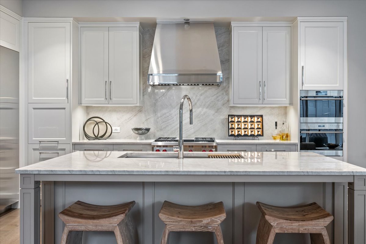 435 North Michigan Avenue, Unit 814 Chicago, IL 60611 - Photo 10 of 53