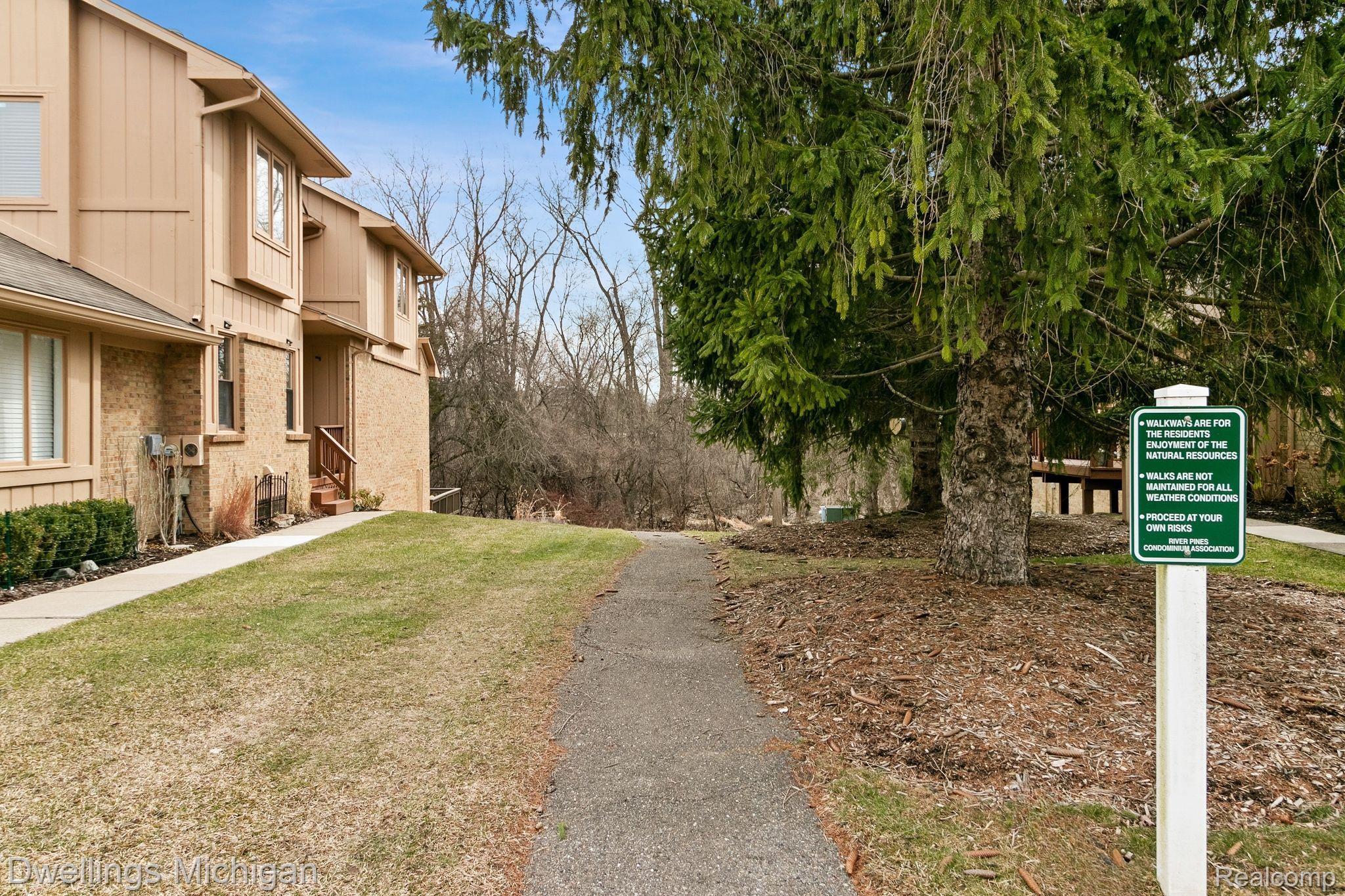 22000 River Ridge Trail Farmington, MI 48335 - Photo 46 of 51 Gallery Image 46