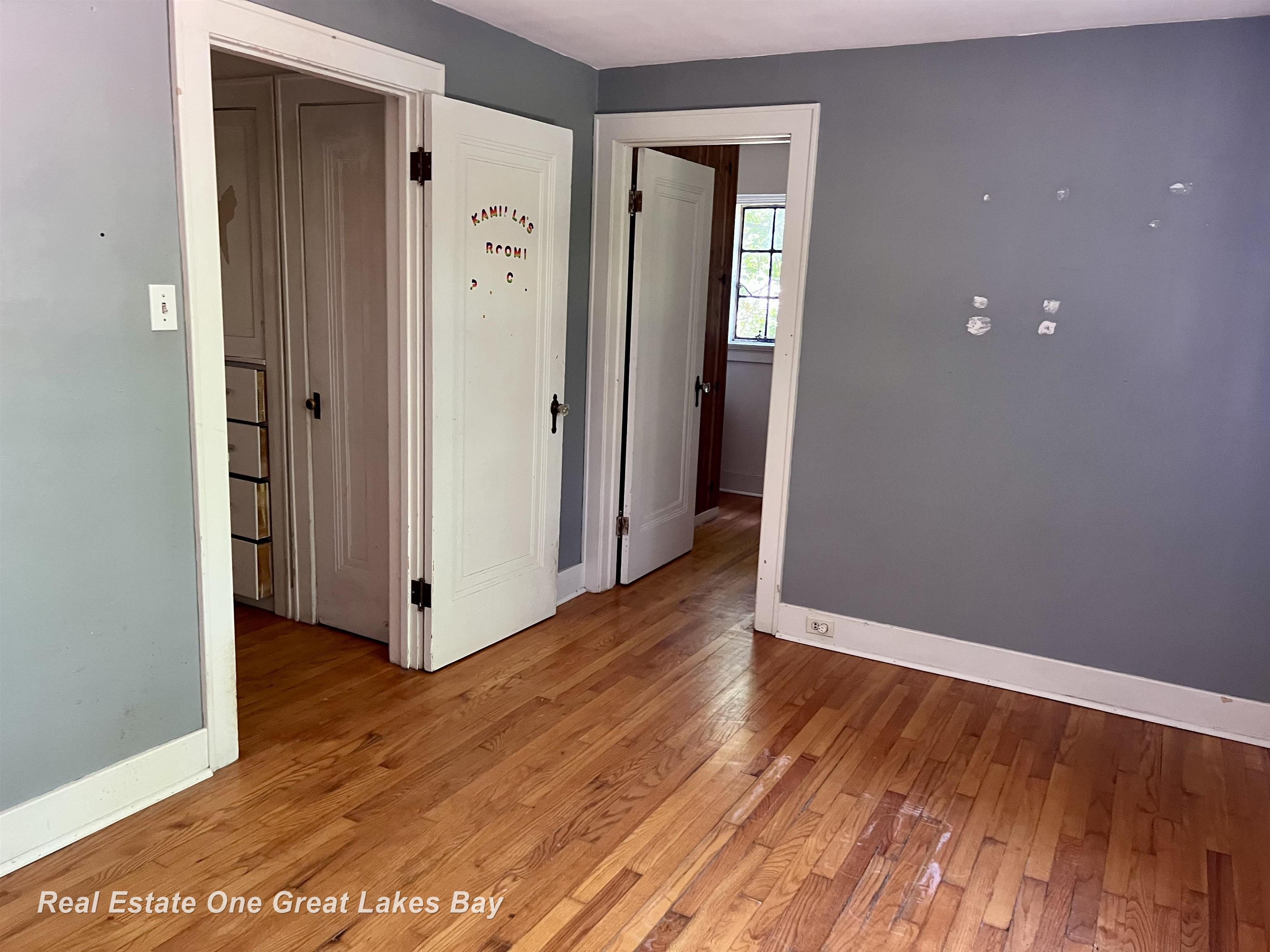 2274 Bay Road Saginaw, MI 48602 - Photo 15 of 19 50180152-66c5f7b9-868d-4ad0-816c-0eeec1bbe9a9.JPG