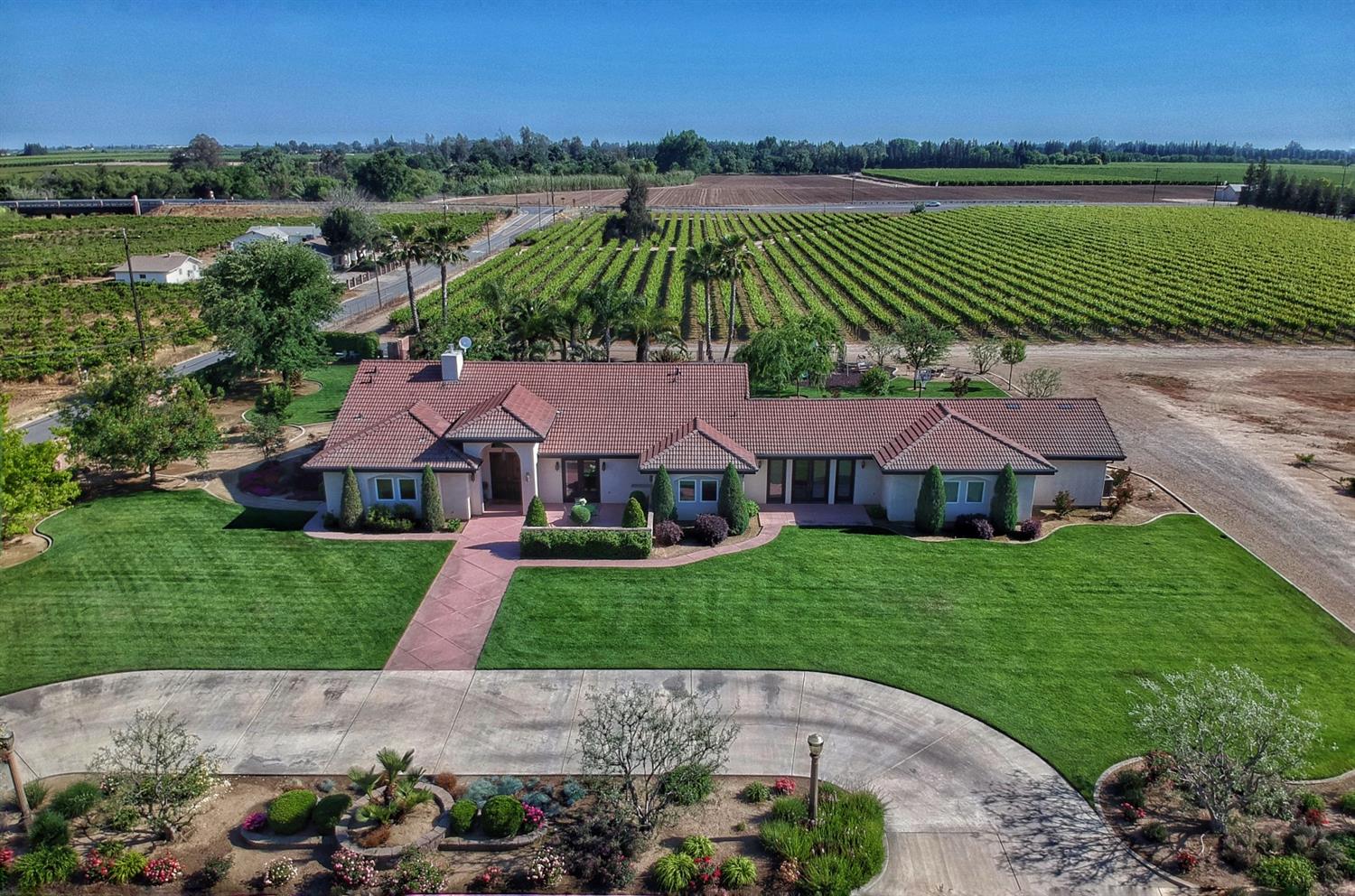 41747 Road 38 Reedley, CA 93654 - Photo 1 of 49 Gallery Image 1