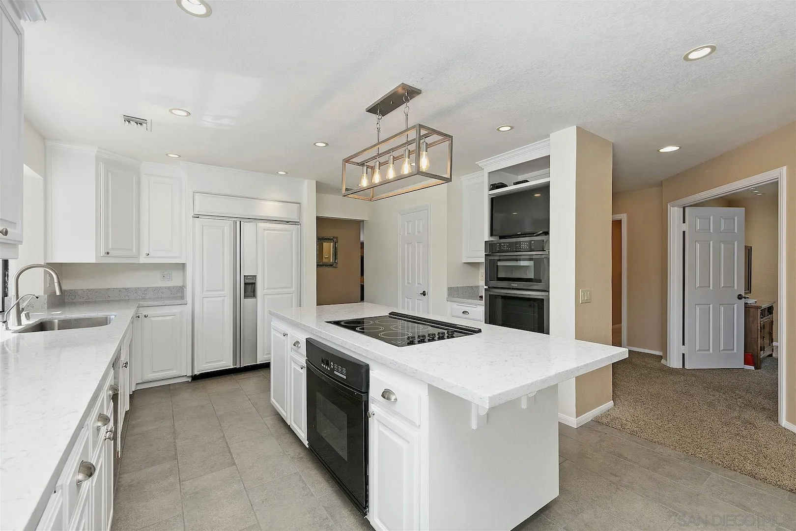 10121 Quail Canyon Road El Cajon, CA 92021 - Photo 3 of 38 Gallery Image 3