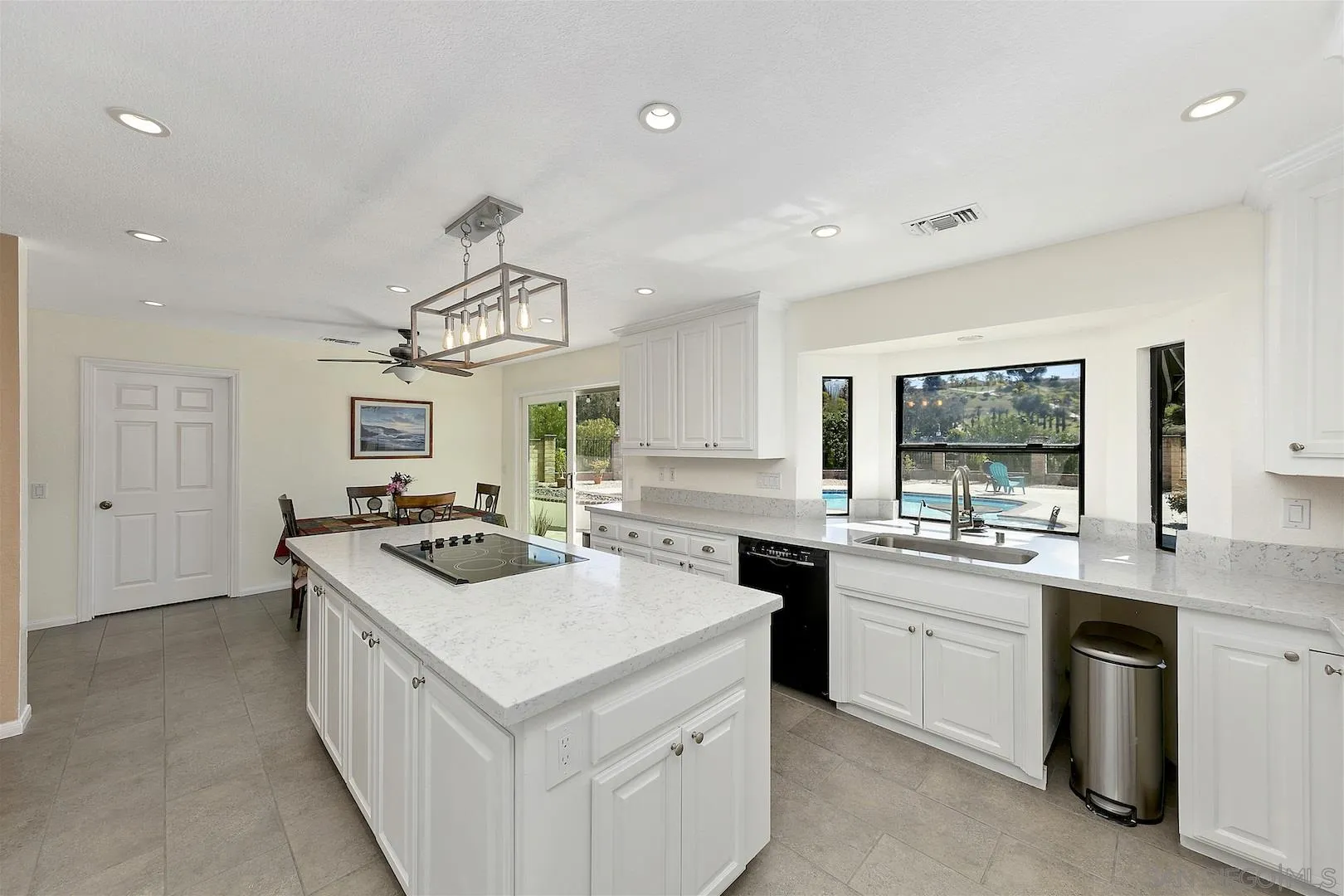 10121 Quail Canyon Road El Cajon, CA 92021 - Photo 9 of 38 Gallery Image 9