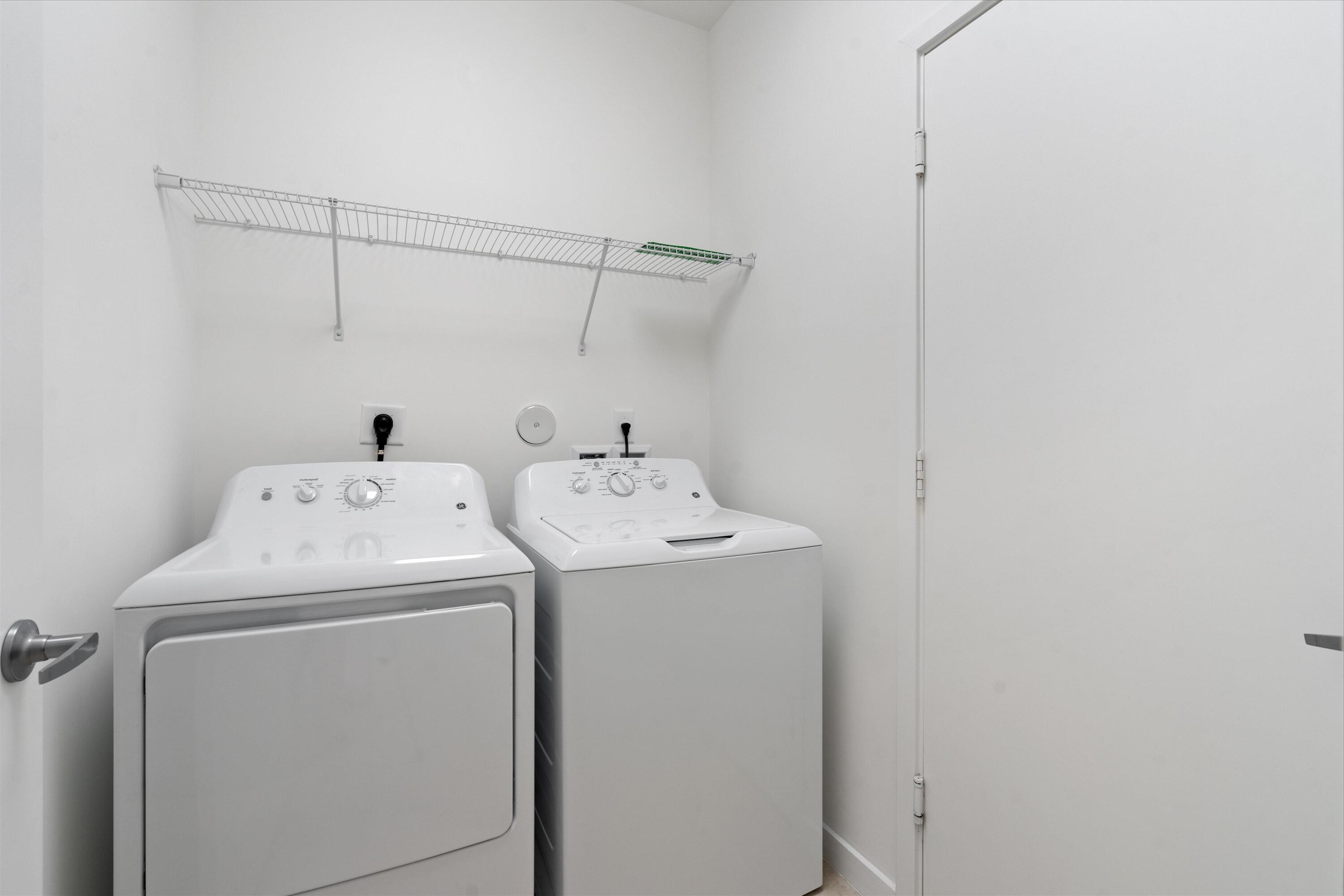 6250 Southeast Fauna Terrace Hobe Sound, FL 33455 - Photo 22 of 35 Laundry Room