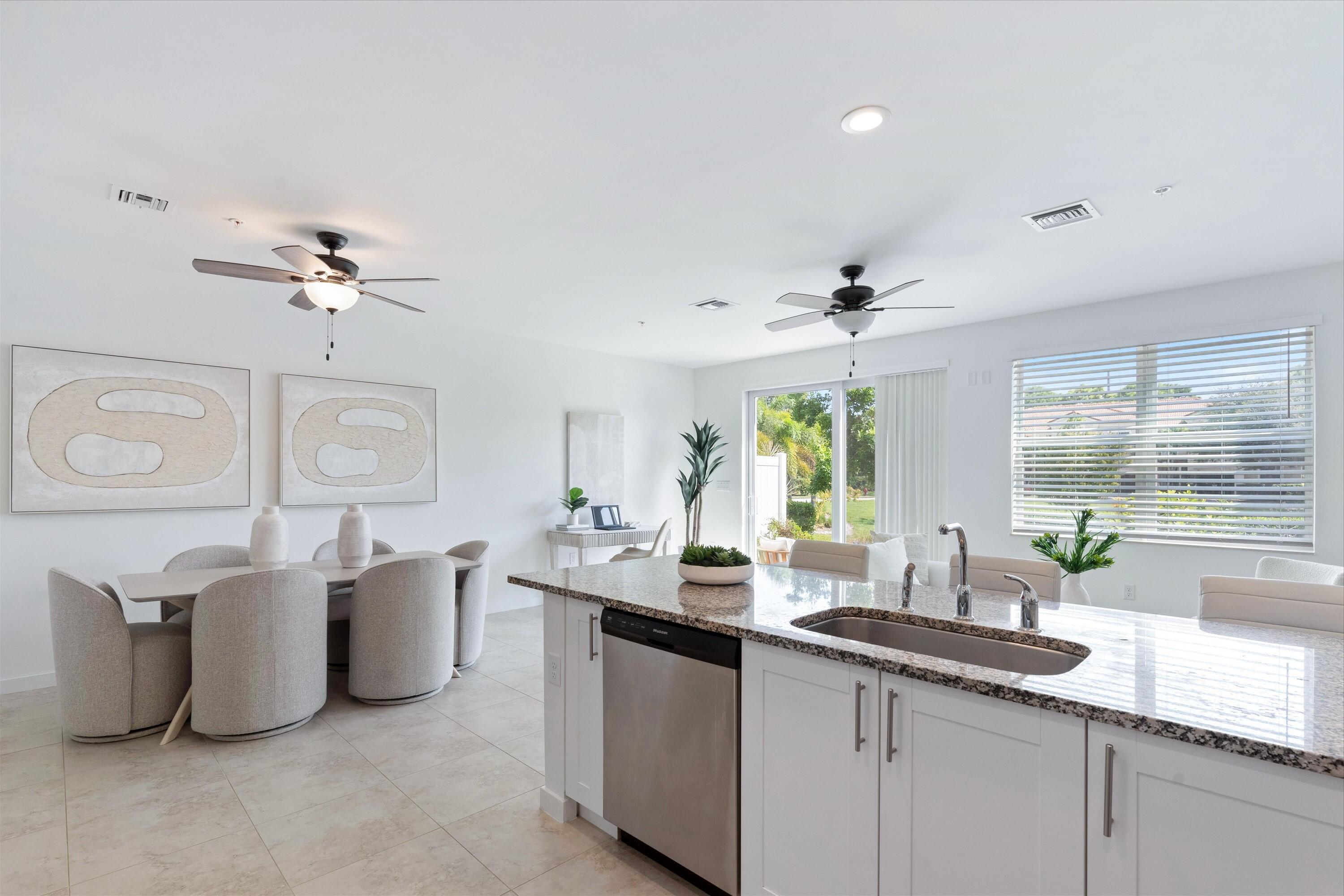 6250 Southeast Fauna Terrace Hobe Sound, FL 33455 - Photo 7 of 35 Kitchen | Dining