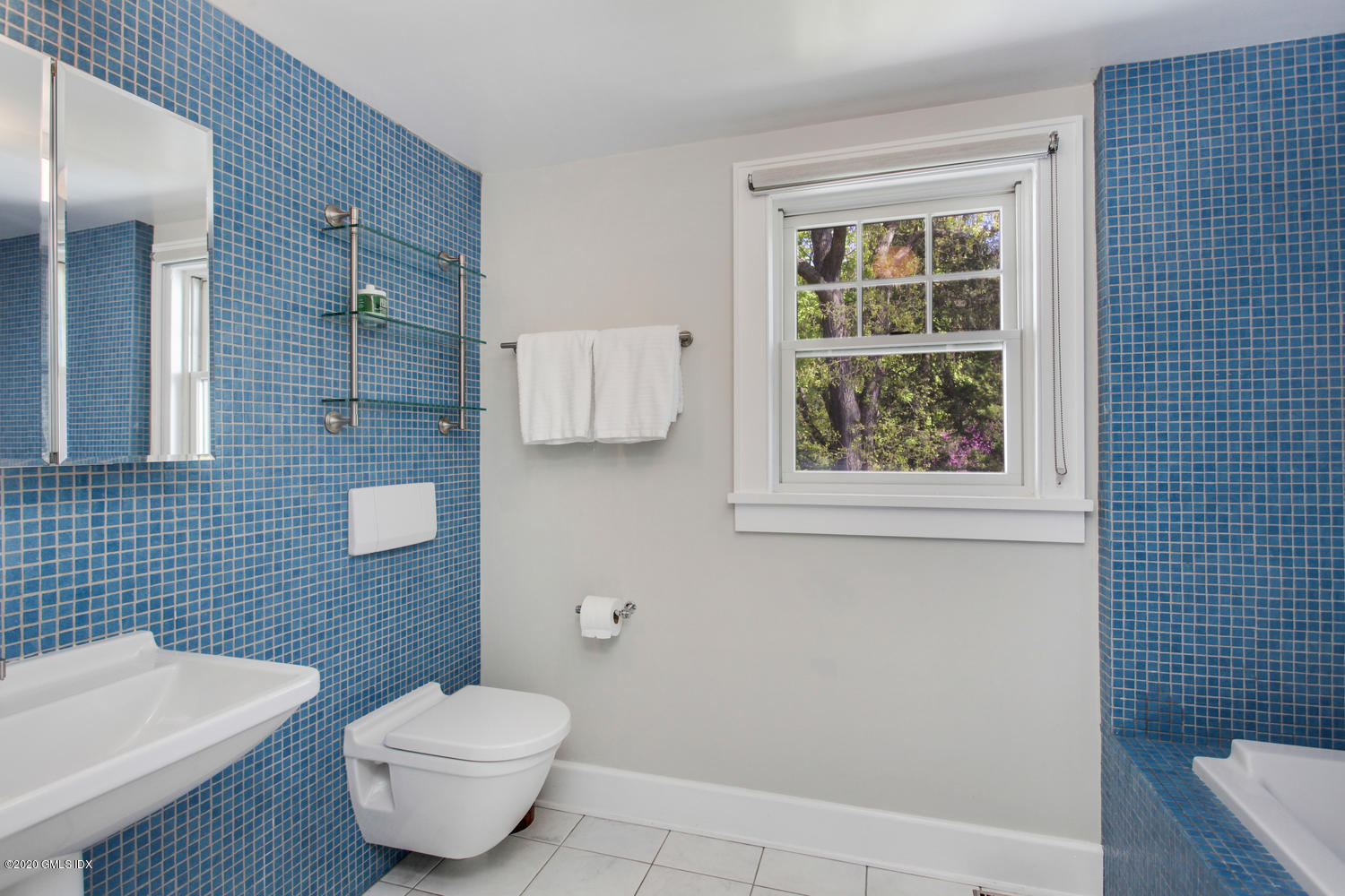 9 Armstrong Lane Riverside, CT 06878 - Photo 16 of 32 9 Armstrong Ln Greenwich CT-large-020-04
